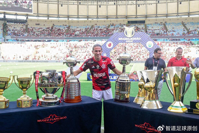 世界杯高清直播下载-一场8球大胜后下课 40岁费利佩执教弗拉门戈99场夺5冠|费利佩-路易斯|费利佩-古铁雷斯|路易斯-费利佩|南美解放者杯|巴西杯_新浪体育_新浪新闻